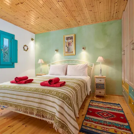 Holiday home Olive Leaf *